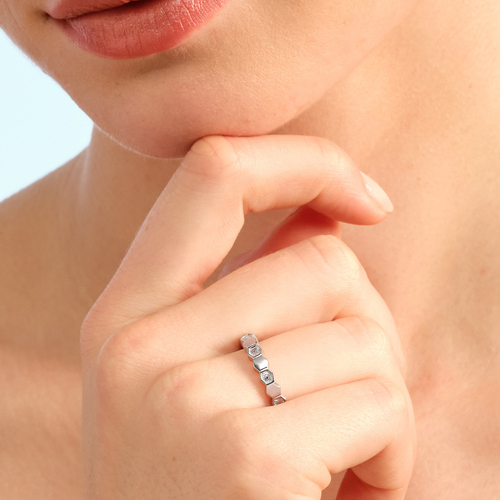 Petite Honeycomb Silver Tone Ring M