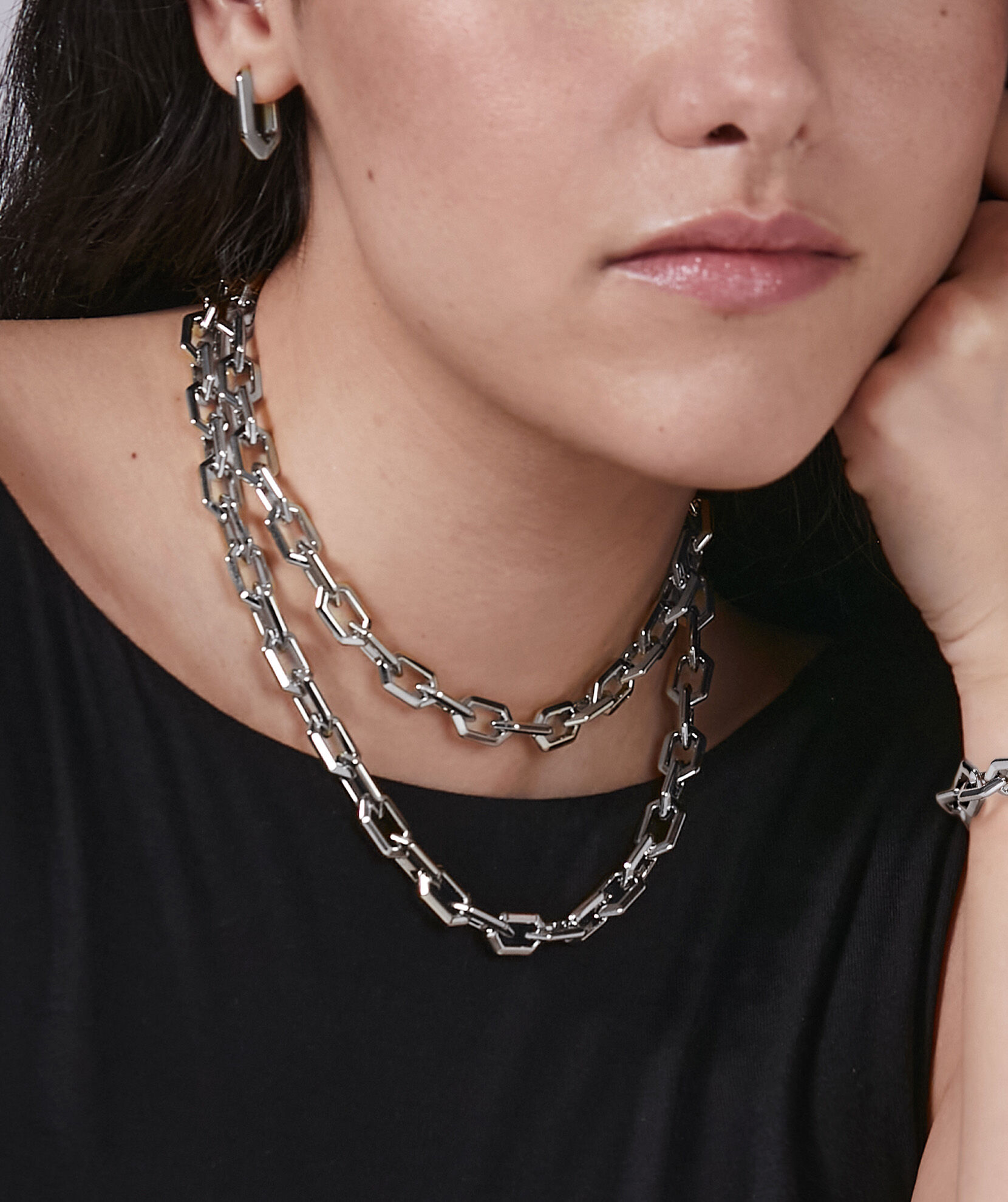 Signature Honeycomb Geo Silver Tone Chain Link Necklace | Olivia