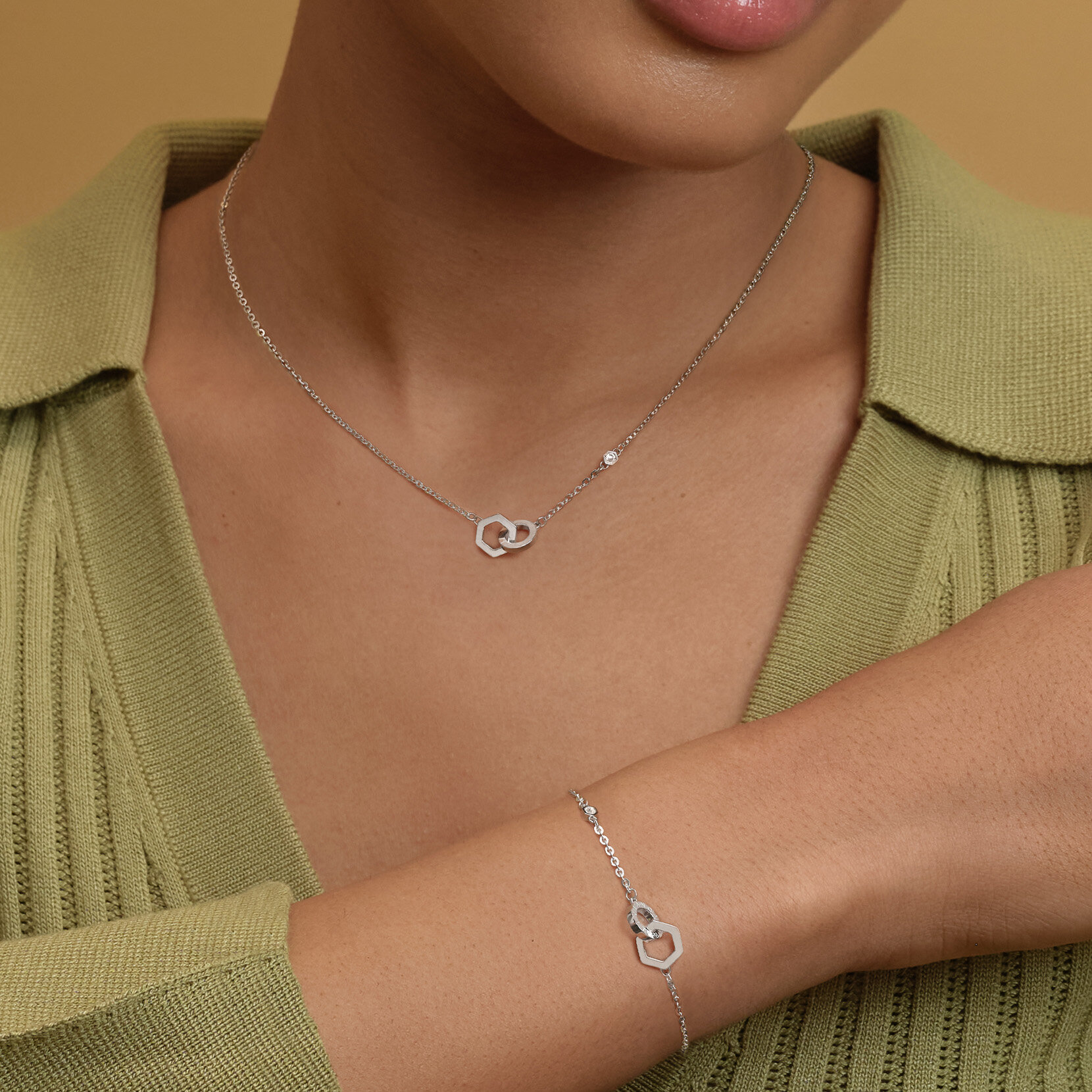 Hex Interlink Silver Tone Bracelet & Necklace Gift Set