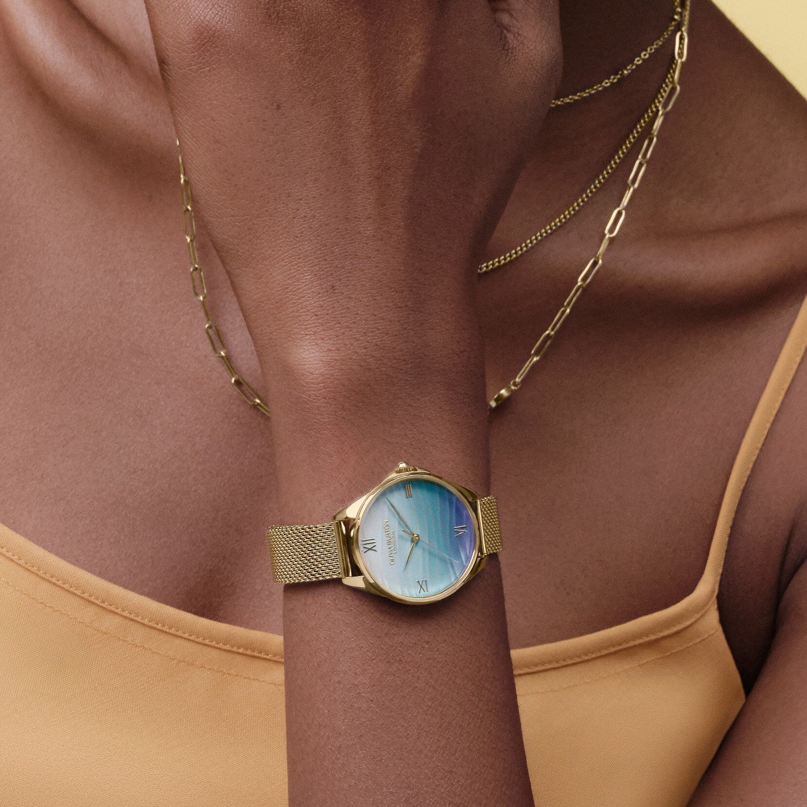 30mm Azure Blue Tone & Gold Mesh Watch