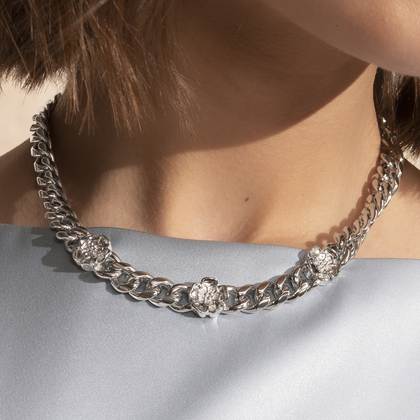 Tudor Rose Silver Tone Link Chain Necklace