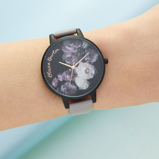 Fine Art Gray Lilac & Matte Black