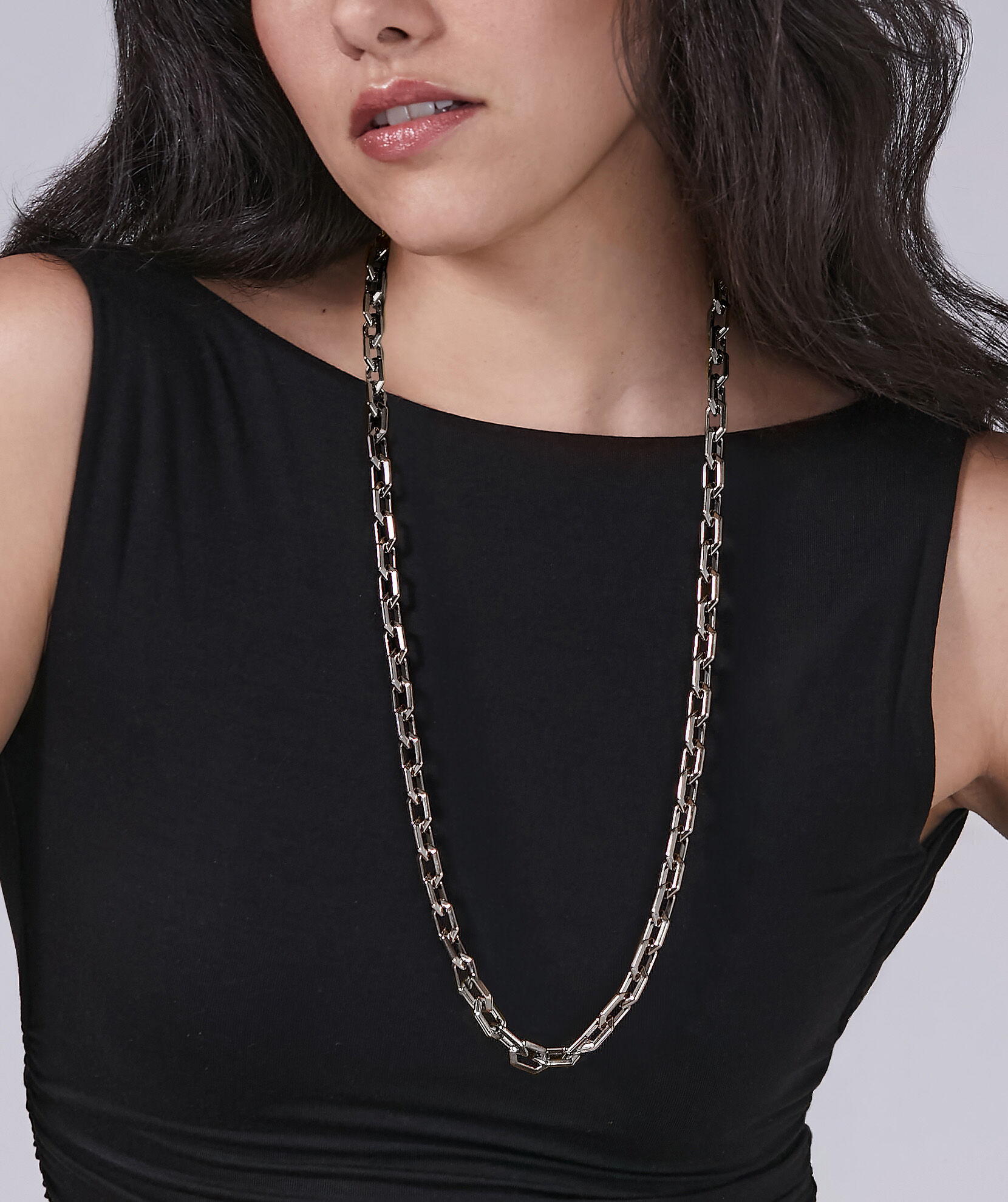 Signature Honeycomb Geo Silver Tone Chain Link Necklace | Olivia