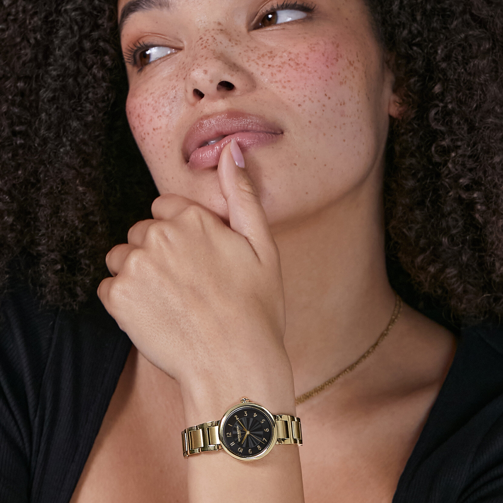 30mm Pembroke Black & Gold Bracelet Watch