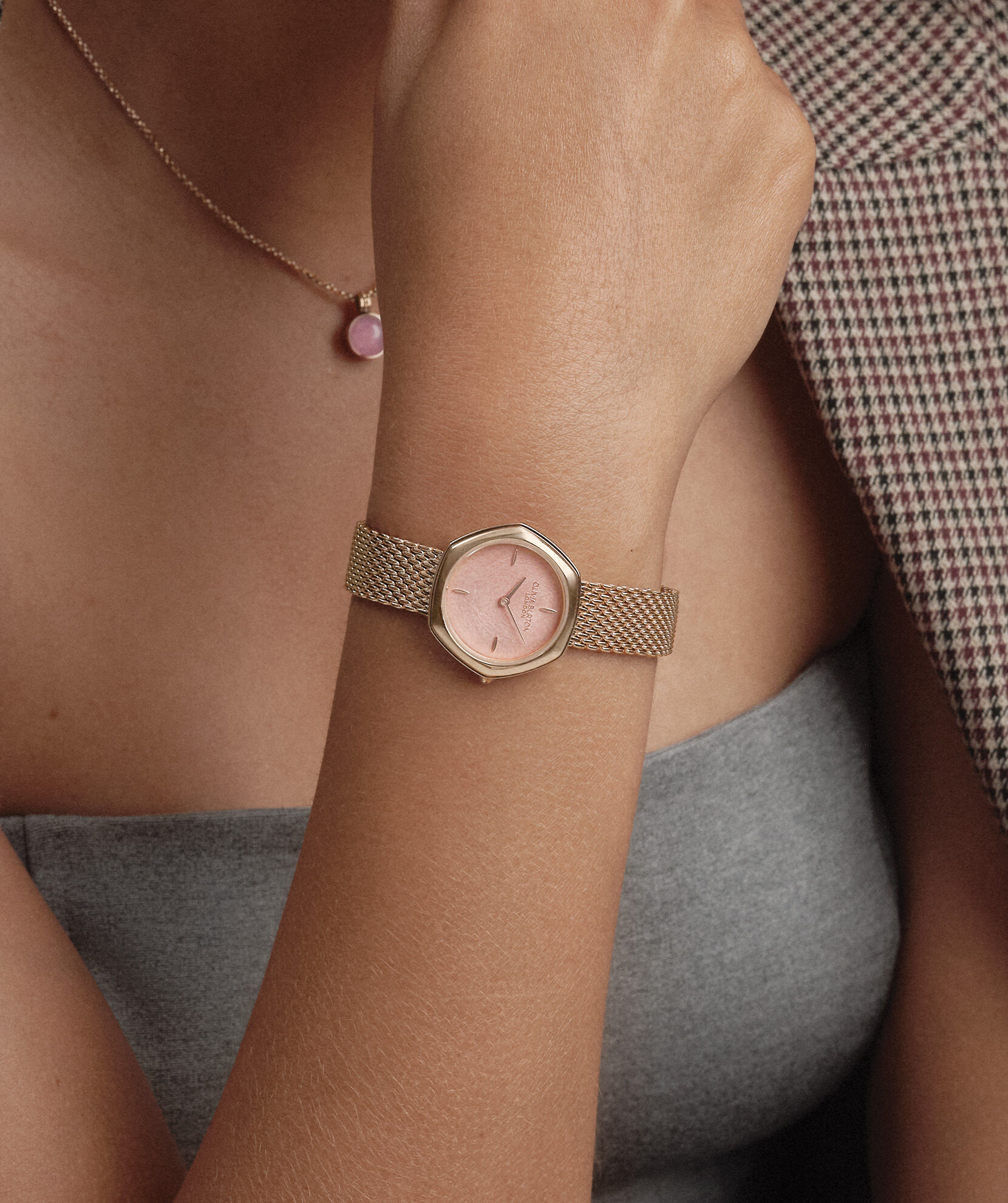 Signature 28mm Charing Blush & Rose Gold Mesh Watch | Olivia