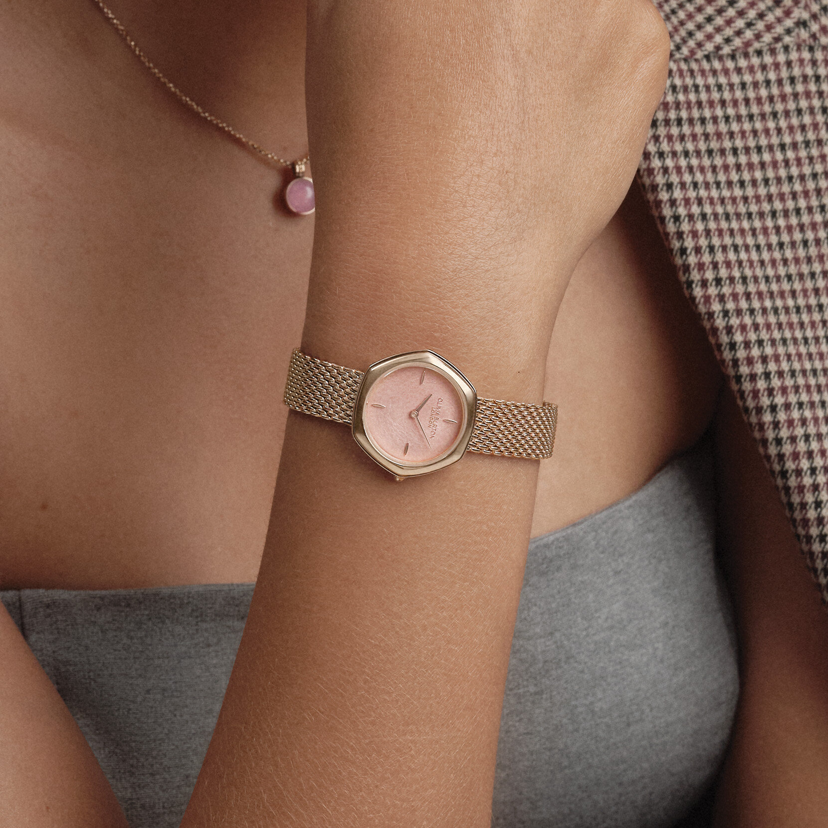 28mm Charing Blush & Rose Gold Mesh Watch