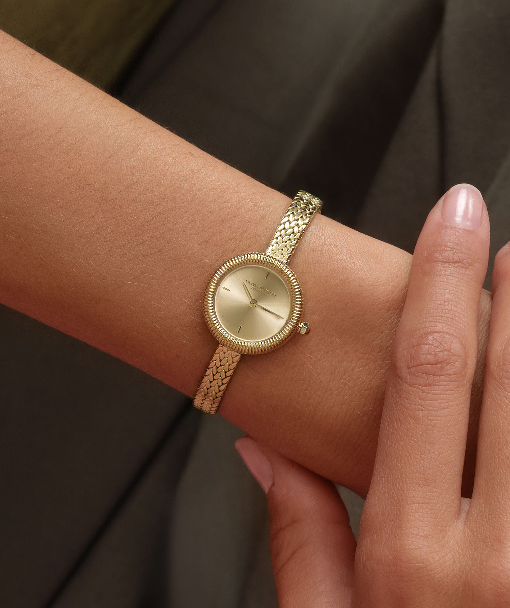 Classic 20mm Finery Gold Mesh Watch | Olivia Burton London