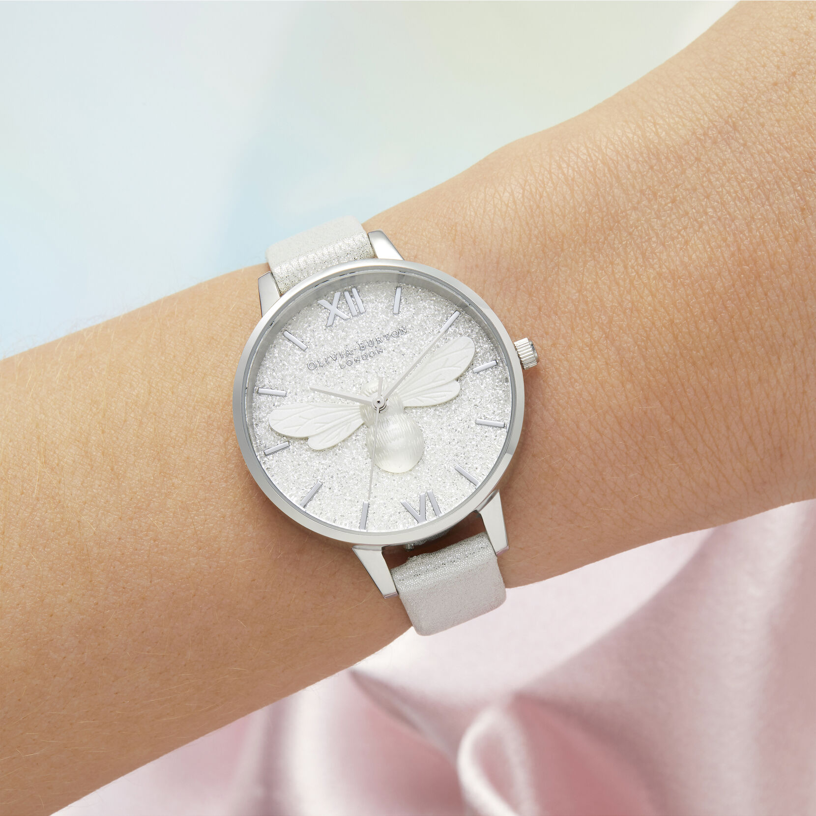 34mm Lucky Bee Silver & Grey Leather Strap Watch